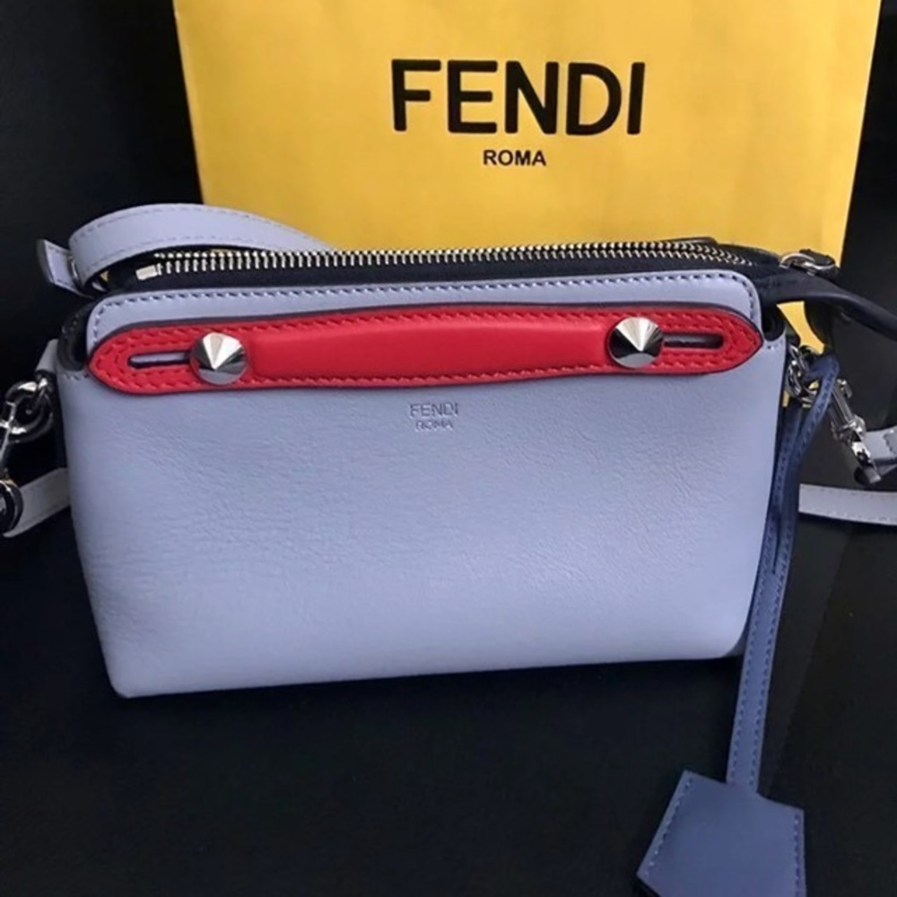 Fendi shoulder bag - Picture 1 of 4